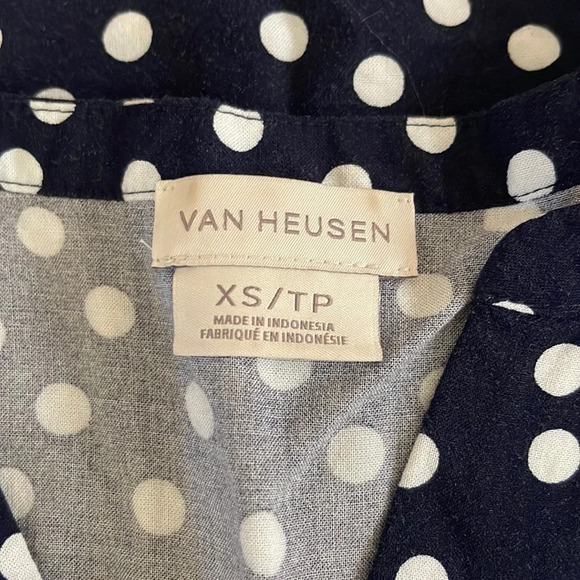 Van Heusen Navy blue polka dot sleeveless blouse XS - Picture 3 of 3